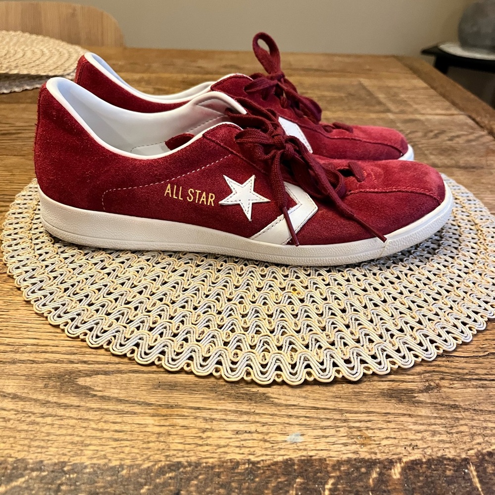 Converse Classic Trainers Burgundy Suede Men’s Size 9
